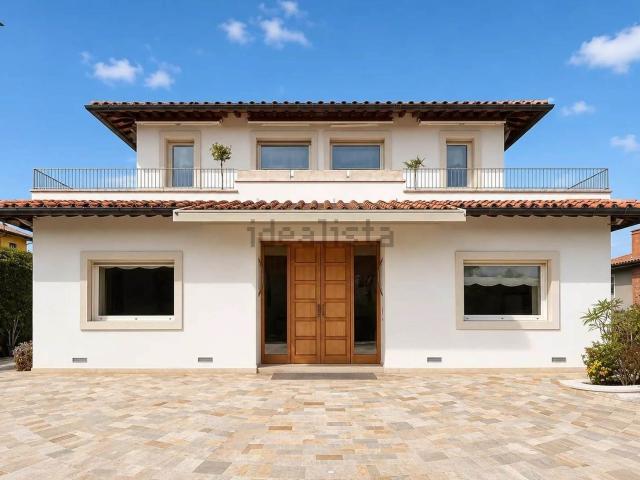 Case e ville in affitto di 400 m²