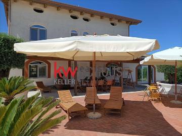 Case e ville in affitto di 400 m² in Via Vasca di Colmata, 48