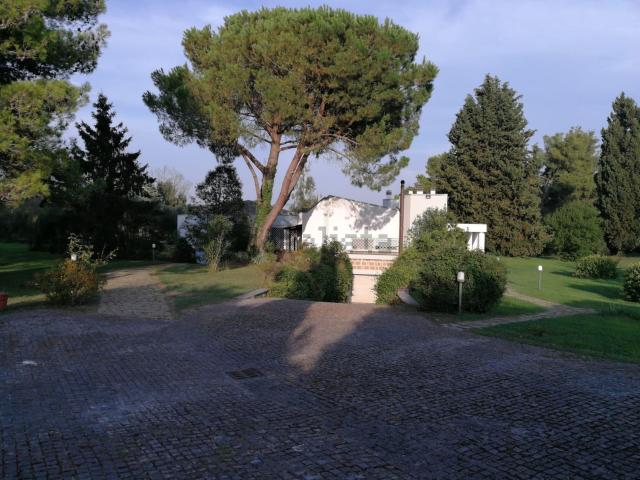 Case e ville in affitto di 400 m² in Strada della Bossetta