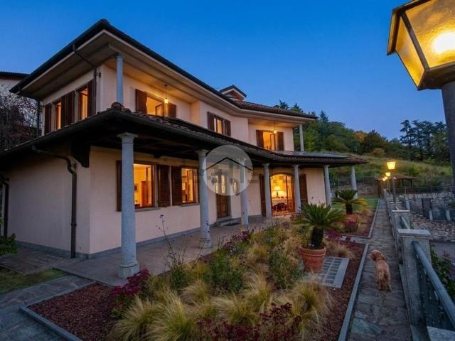Case e ville in affitto di 403 m² in Via Lunga