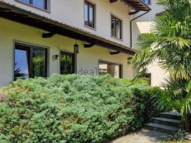 Case e ville in affitto di 480 m² in Via San Francesco, 1