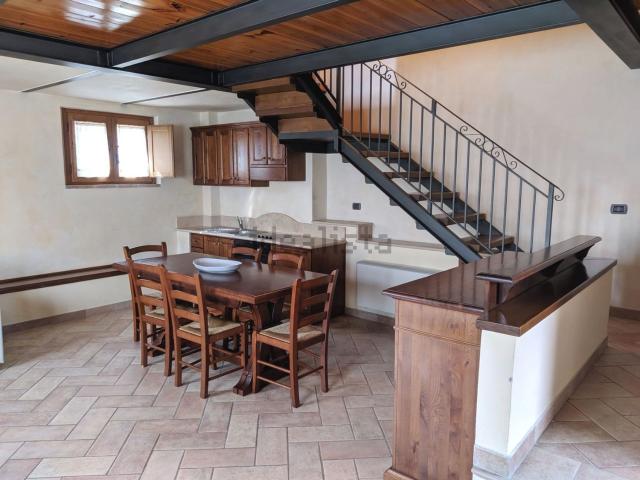 Case e ville in affitto di 80 m² in Viale Trasimeno, 100