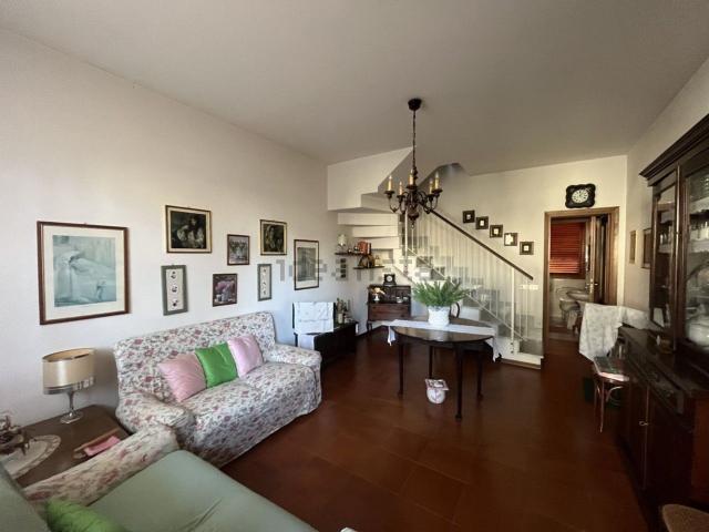 Case e ville in affitto di 80 m²
