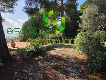 Case e ville in affitto di 87 m² in Viale Epipoli