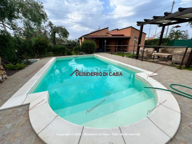 Case e ville in affitto di 85 m² in Via Capo Plaia