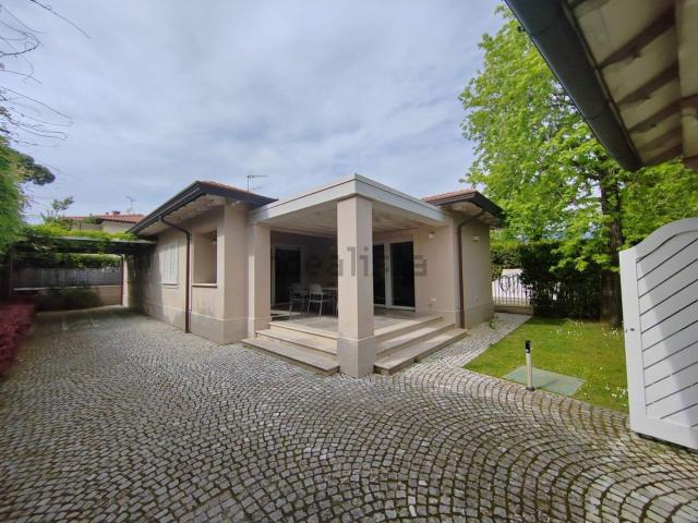 Case e ville in affitto di 100 m² in Via Giuseppe Viner
