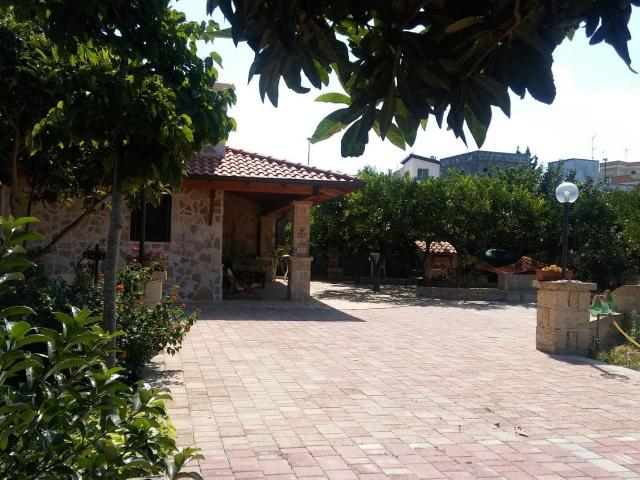 Case e ville in affitto di 100 m² in Via Abbazia, 59