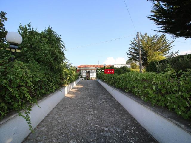 Case e ville in affitto di 100 m² in Via Giovanni Paisiello