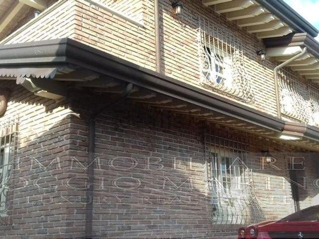 Case e ville in affitto di 100 m² in Via San Domenichino, 58
