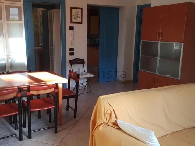 Case e ville in affitto di 100 m² in Via Sardegna