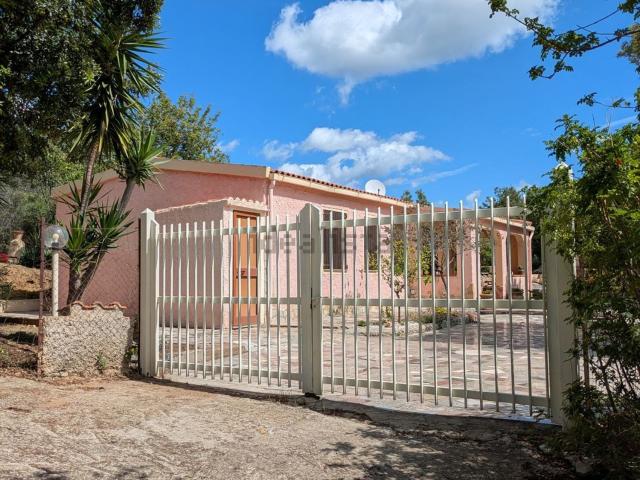 Case e ville in affitto di 100 m² in Via Riu Lepris, 83