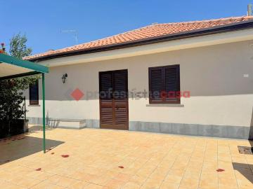 Case e ville in affitto di 100 m² in Via Valverde, 28