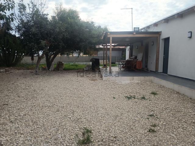 Case e ville in affitto di 100 m² in Viale Portobello, 13