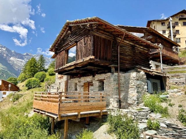 Case e ville in affitto di 100 m² in Frazione Bringaz, 2
