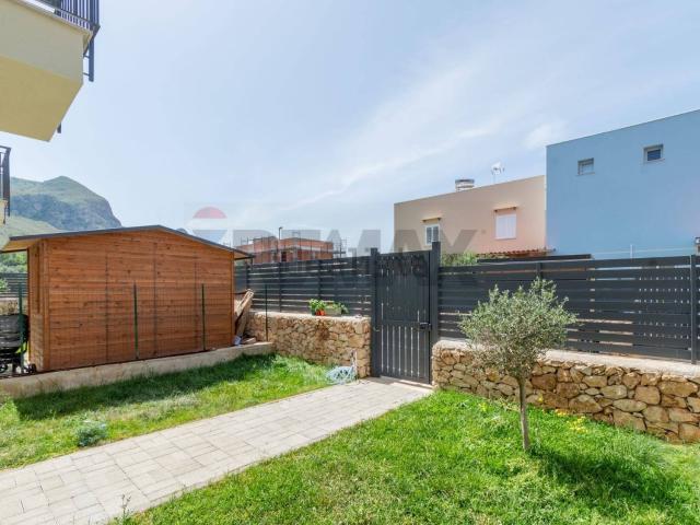 Case e ville in affitto di 112 m² in Via delle Pomelie, 29