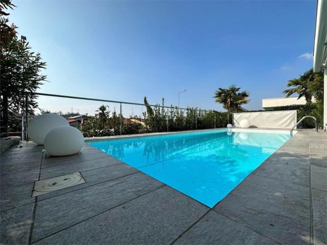 Case e ville in affitto di 120 m² in Via dei Colli