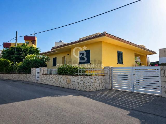 Case e ville in affitto di 120 m² in Via del Mughetto, 49