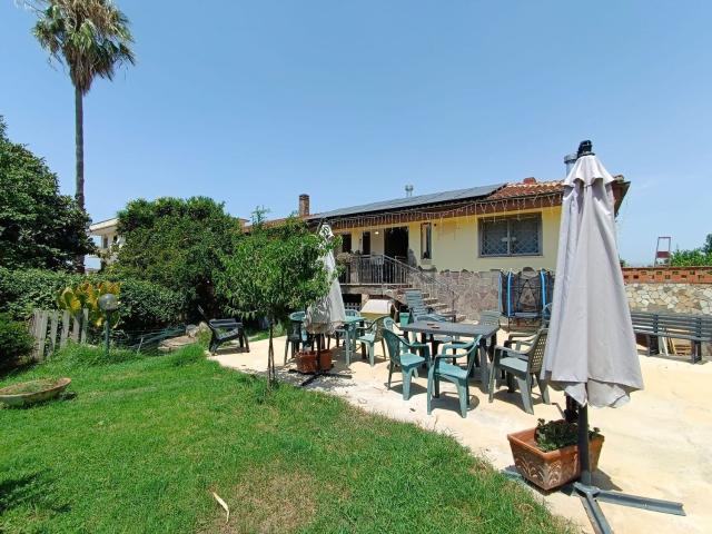 Case e ville in affitto di 120 m² in Via Madonna del Pantano Nord, 57