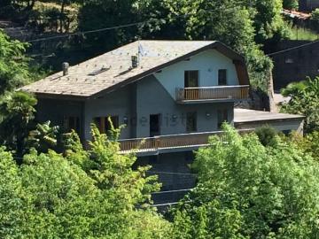 Case e ville in affitto di 123 m² in Via Giacomo Matteotti