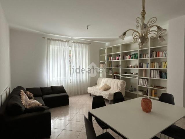 Case e ville in affitto di 123 m² in Via Giovanni Berchet, 3