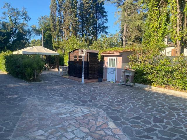 Case e ville in affitto di 130 m²