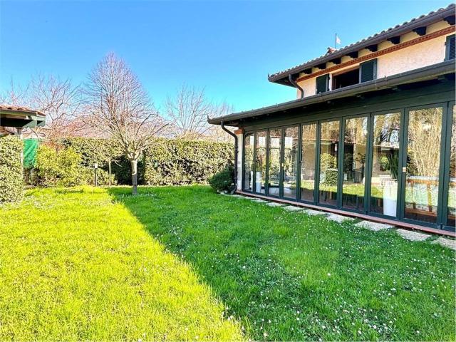Case e ville in affitto di 130 m² in Via Puglie, 30
