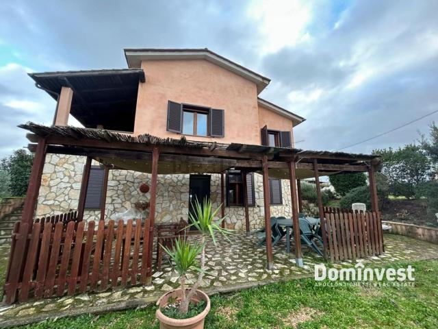Case e ville in affitto di 130 m² in Strada dell&apos Abbadia