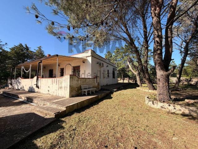 Case e ville in affitto di 144 m² in Strada Franzullo, 101