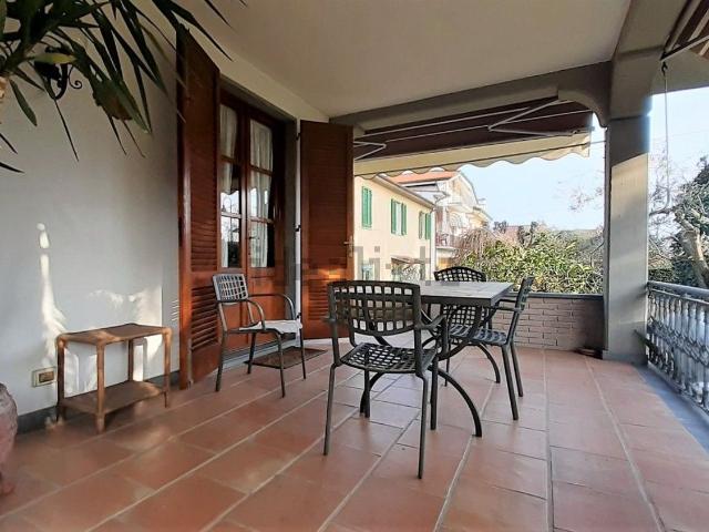 Case e ville in affitto di 150 m²