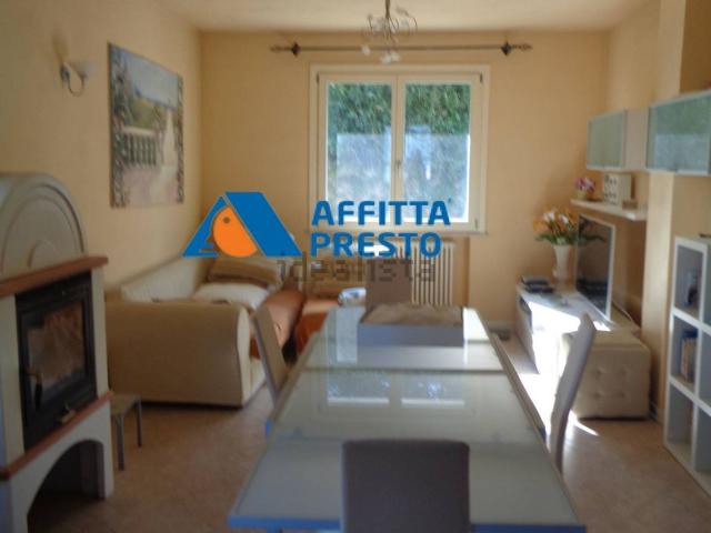 Case e ville in affitto di 150 m² in Via Fossi