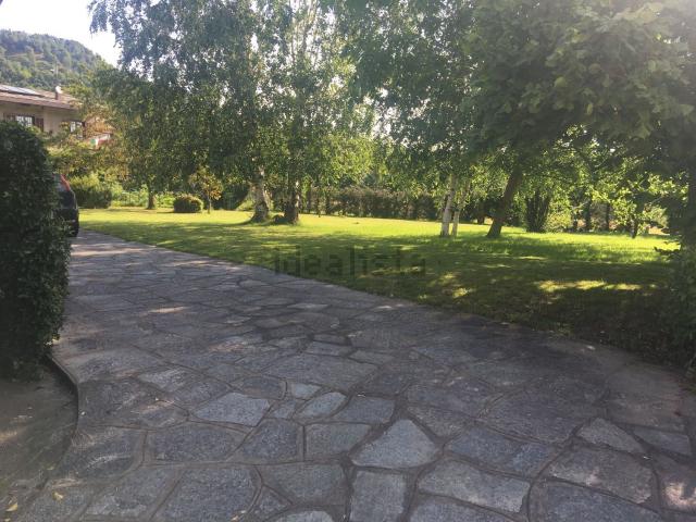 Case e ville in affitto di 150 m² in Via Fuhrmann, 102