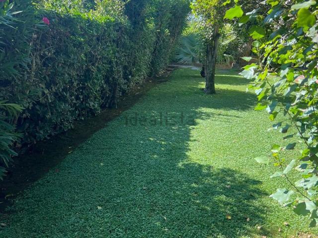 Case e ville in affitto di 150 m² in Via Pegli