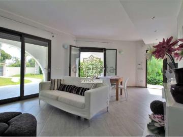 Case e ville in affitto di 151 m² in Via Isole delle Filippine
