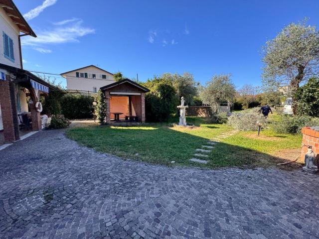 Case e ville in affitto di 160 m² in Via Dogana, 54