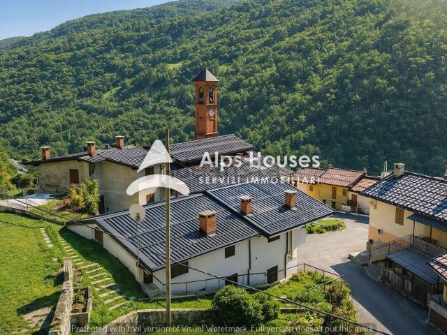 Case e ville in affitto di 165 m² in Via Val d&apos Arma