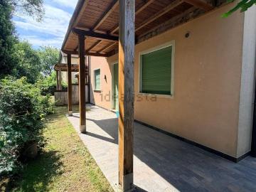 Case e ville in affitto di 180 m²
