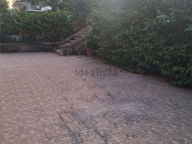 Case e ville in affitto di 180 m²