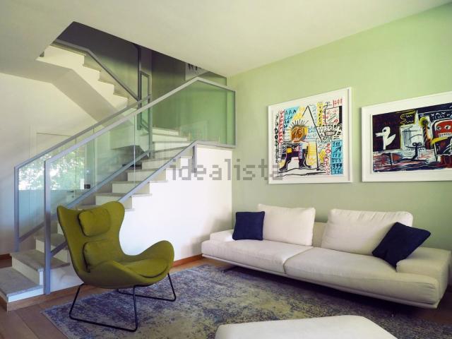 Case e ville in affitto di 187 m² in Viale Antonio Gramsci