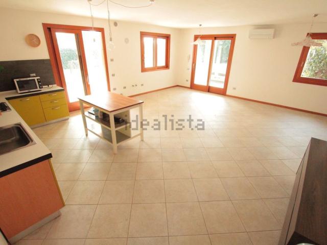 Case e ville in affitto di 190 m²