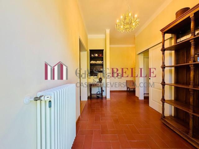 Case e ville in affitto di 190 m² in Via Balilla, 55042