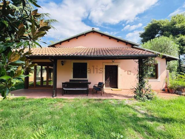 Case e ville in affitto di 197 m² in Via Prenestina, 1081