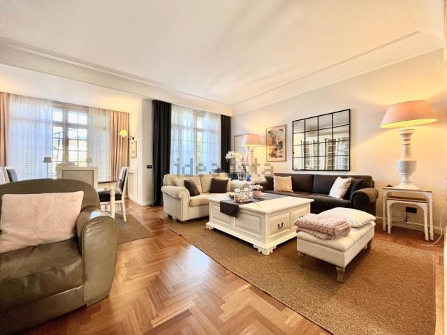Case e ville in affitto di 200 m²