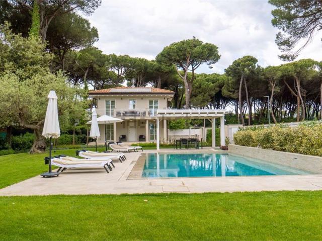 Case e ville in affitto di 200 m² in Viale Italico