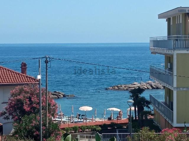 Case e ville in affitto di 200 m² in Vicolo Foce