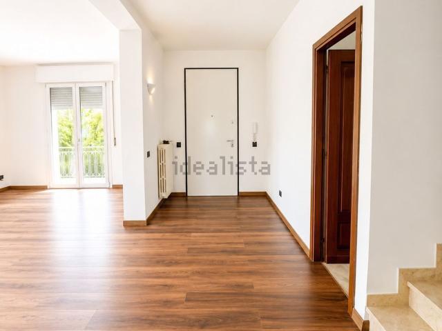 Case e ville in affitto di 217 m²