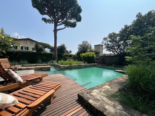 Case e ville in affitto di 220 m² in Via Gramsci, 73