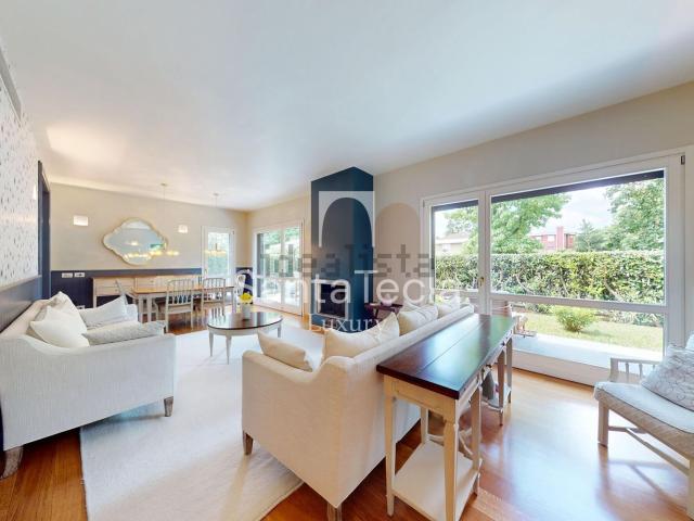 Case e ville in affitto di 225 m² in Viale Sempione, 26