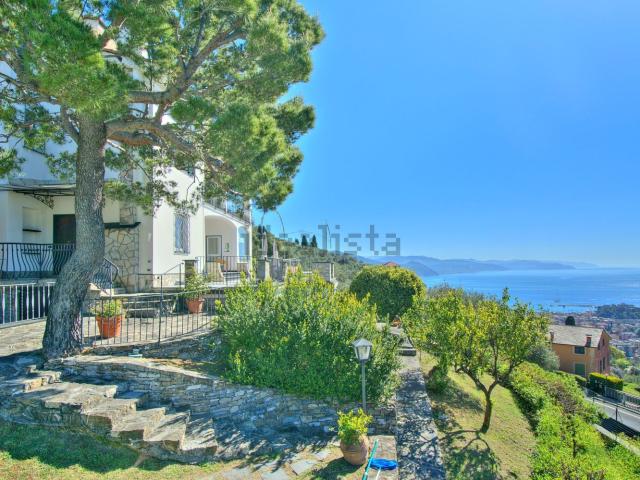 Case e ville in affitto di 230 m² in Via Torre San Gioacchino