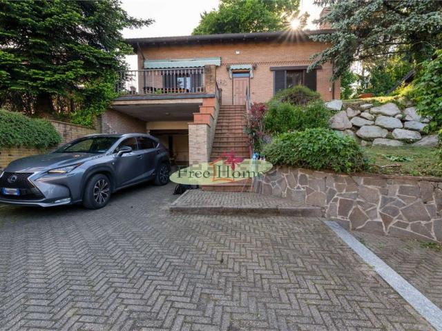 Case e ville in affitto di 250 m²