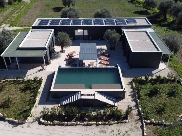 Case e ville in affitto di 250 m² in Via dei Genovesi